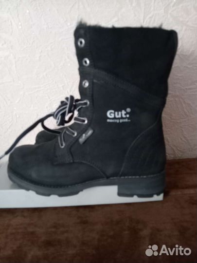 Зимние женские сапоги