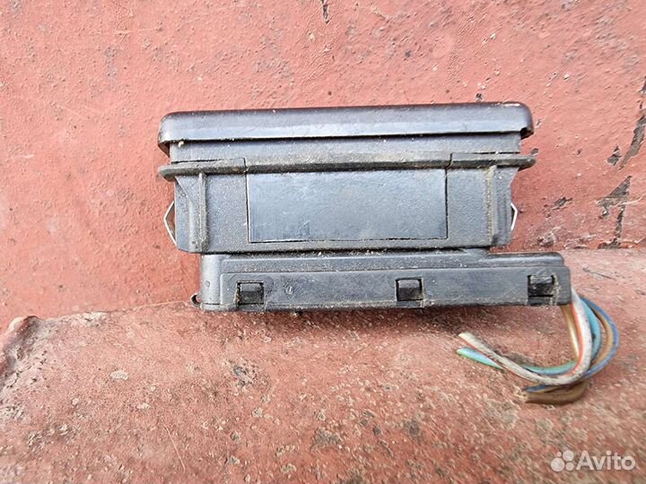 Кнопка аварийной сигнализации BMW E36