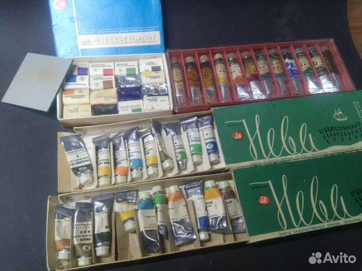 Художественные материалы