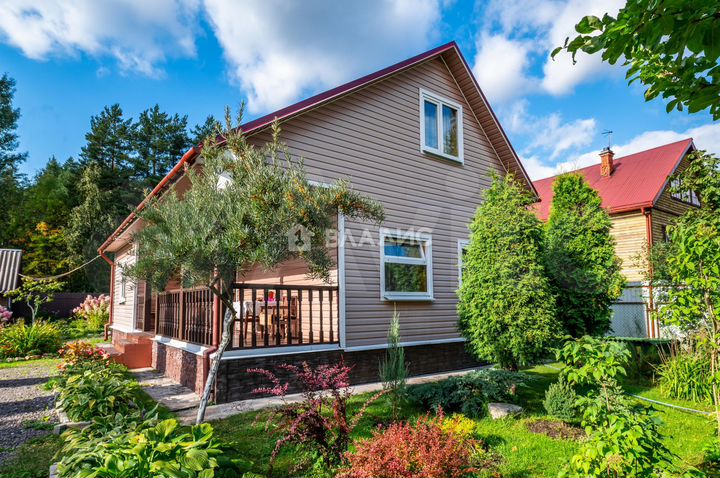 Дом 130 м² на участке 7,4 сот.