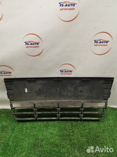 Решетка paдиaтора Ford Focus 3 хетчбек 1.6 iqdb