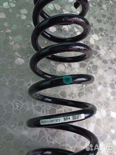 Пружина задняя оригинал touareg