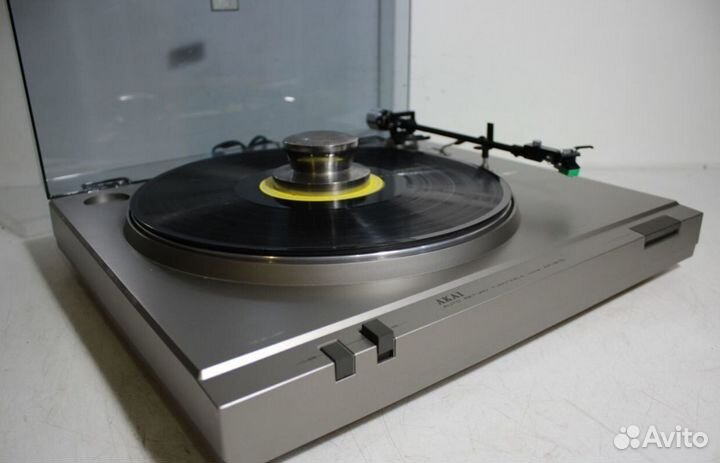 Akai ap-b110 Проигрыватель виниловых пластинок