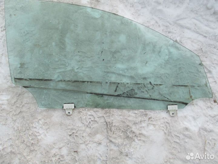 Стекло двери переднее левое Nissan Teana J32