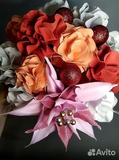 Букет с подсветкой с шляпной коробке. Подарок