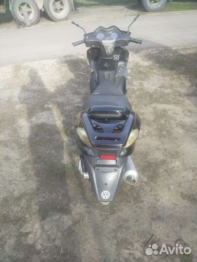 Скутер 150 кубов