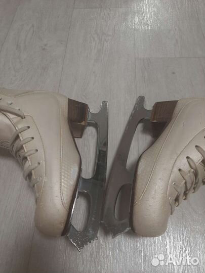 Фигурные коньки risport royal elit