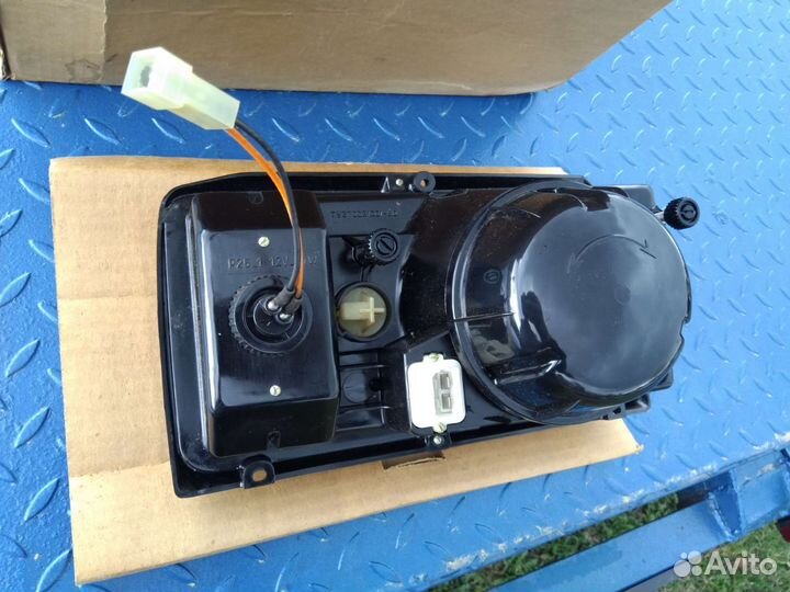 Фара левая ваз 2105 2107 новая СССР