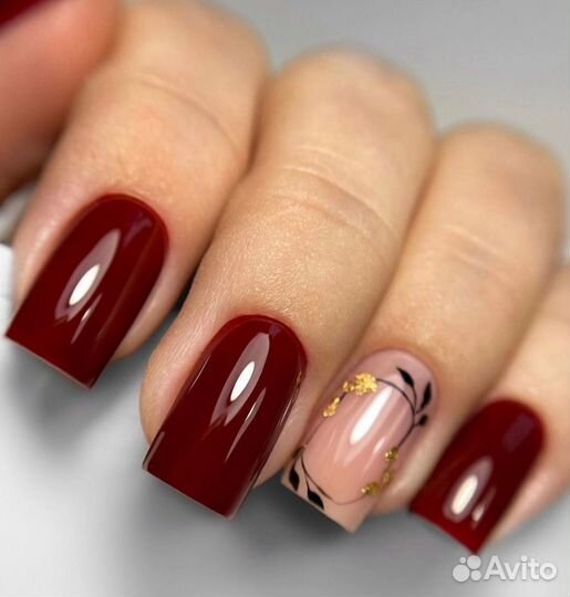 Маникюр и педикюр