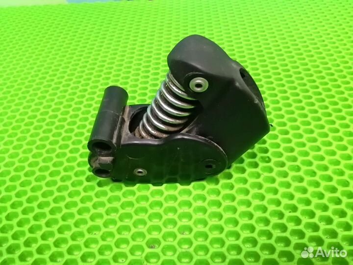 Амортизатор заднего колеса на коляску