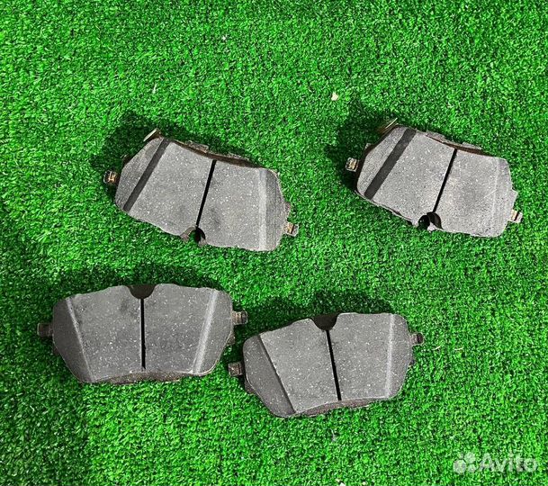 Тормозные колодки на LiXiang L9 комплект