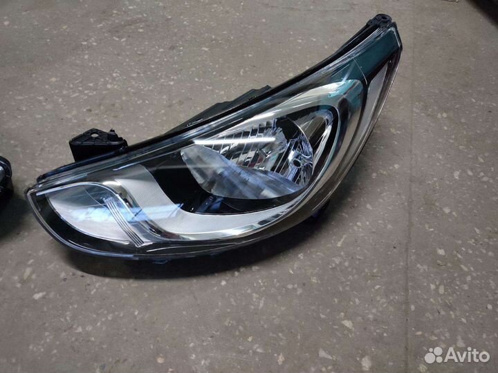 Фара Хендай Солярис 10-14 г.в. левая,правая