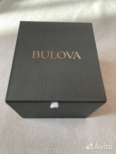 Часы “Bulova”
