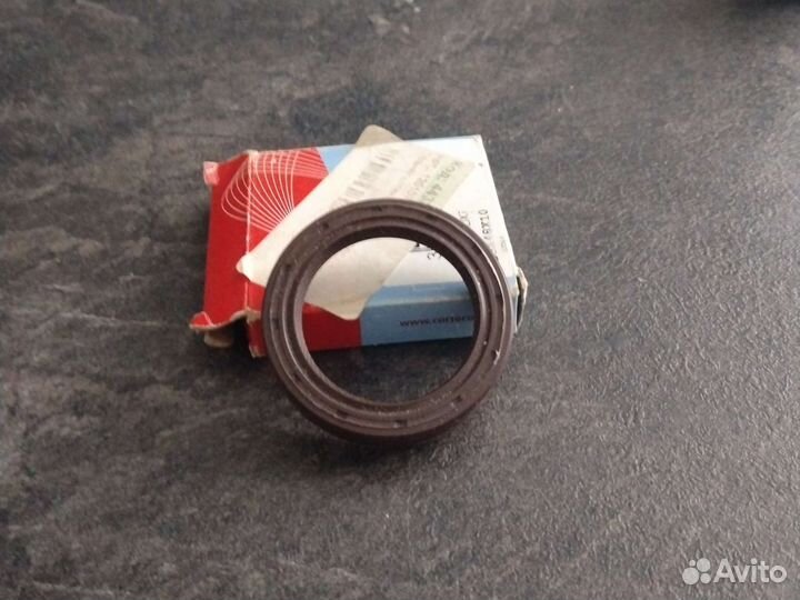 Сальник коленвала