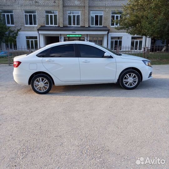 LADA Vesta 1.6 AMT, 2018, 145 000 км