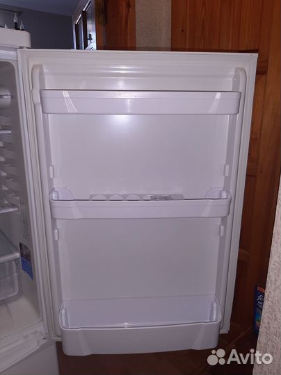 Холодильник Indesit