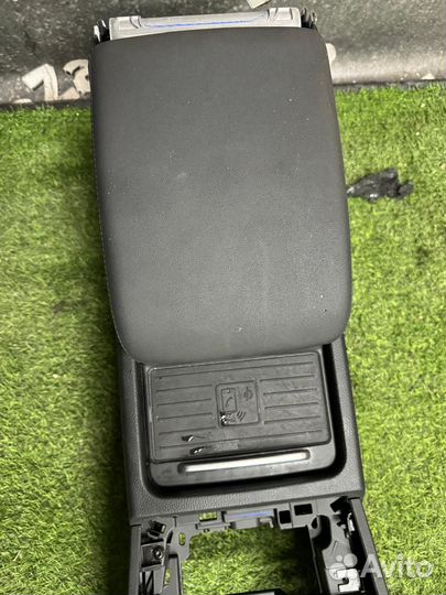 Центральная консоль Audi q5 fyb