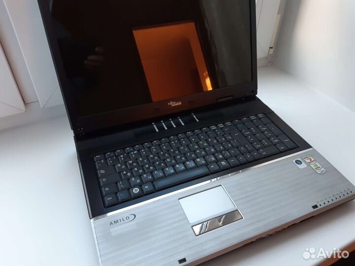 Ноутбук Fujitsu-Siemens Amilo XA2528