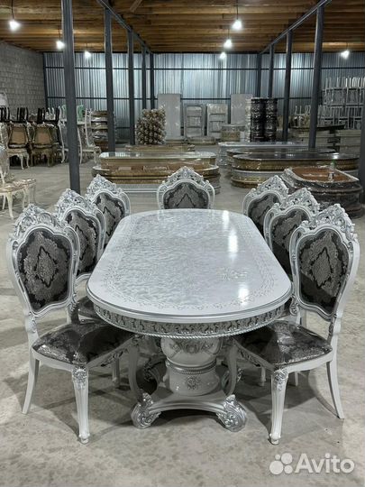 Столы и стулья новые