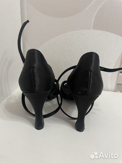 Туфли для бальных танцев