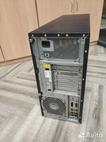 Корпус сервера HP ProLiant ML330 G6