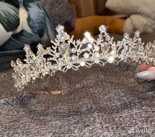 Диадема / тиара