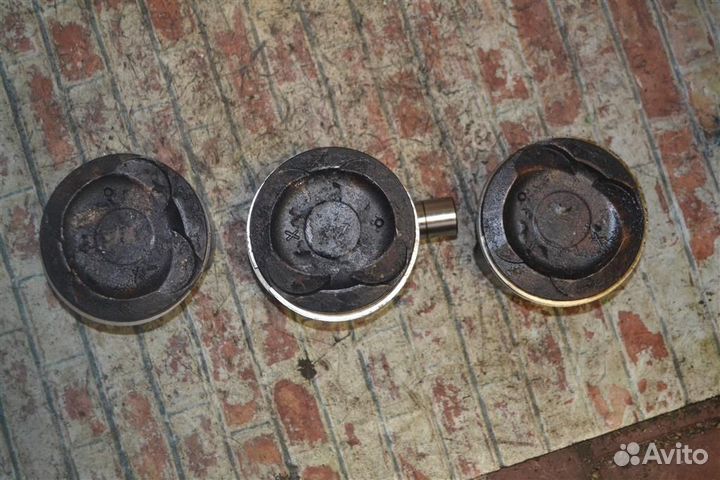 Поршень Toyota