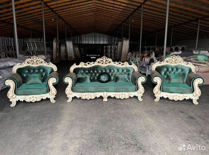 Диван с ящиками