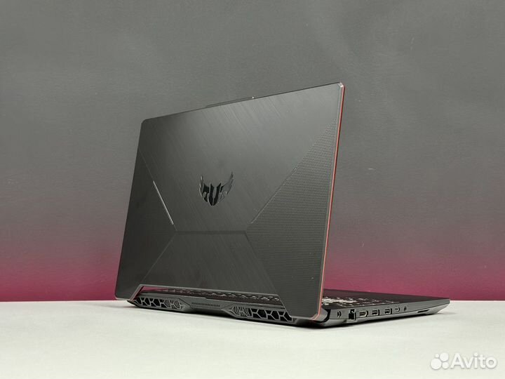 Игровой Asus Tuf 15.6