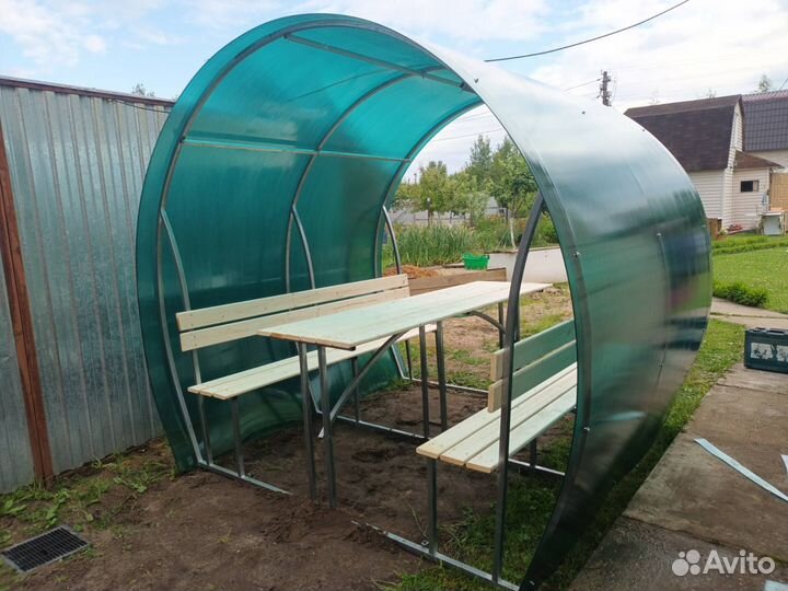 Беседка для дачи из поликарбоната