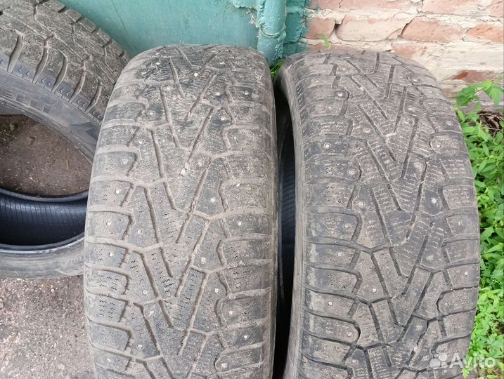 Pirelli Carrier 20.5/55 R16