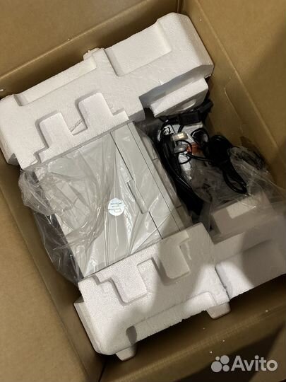 Принтер лазерный hp