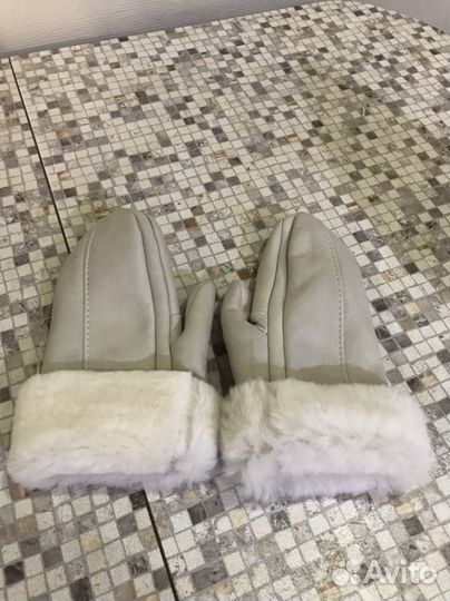 Варежки меховые женские