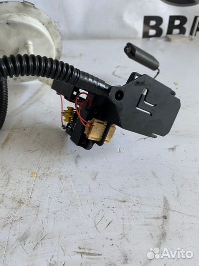 Датчик уровня топлива Bmw 5 E60 M57D30 2004