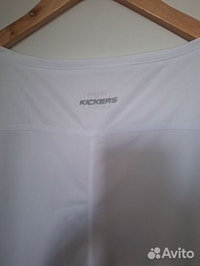 Удлинённый спортивный топ kickers