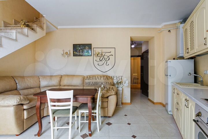 3-к. квартира, 71,8 м², 4/4 эт.