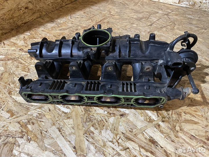 Коллектор впускной 1.8 BZB VW Passat B6 CC 05-12