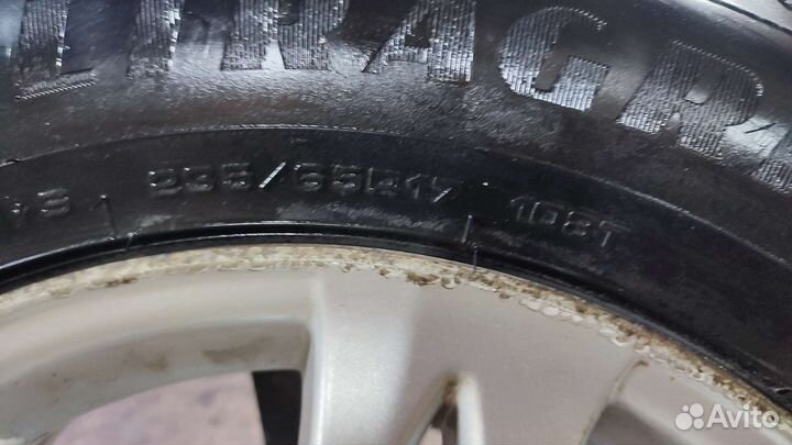 Goodyear UltraGrip Ice Arctic SUV 235/65 R17 108T