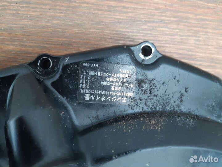 Крышка сцепления nc23 honda CB 400 nc31