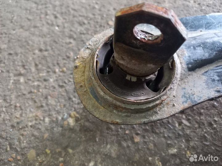 Рычаг продольный задний правый Ford Focus 2 Plus