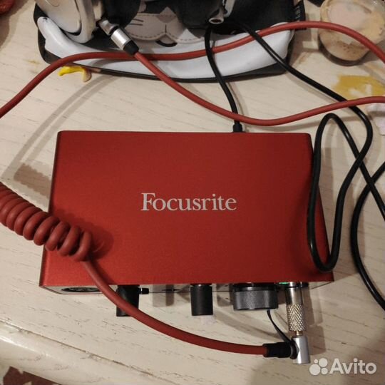 Внешняя звуковая карта Focusrite Scarlett Solo 3rd