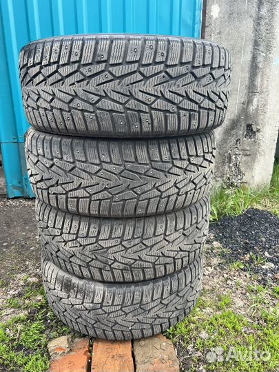 Nokian Tyres Hakkapeliitta 7 215/55 R16 97T