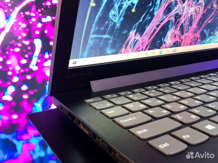 Ноутбук Lenovo Ideapad / Core i3 / SSD
