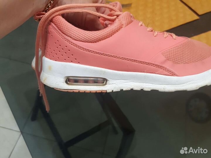 Кроссовки женские 37 5