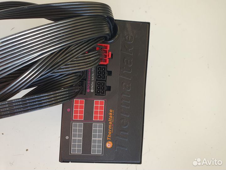 Блок питания Thermaltake Нева 750w