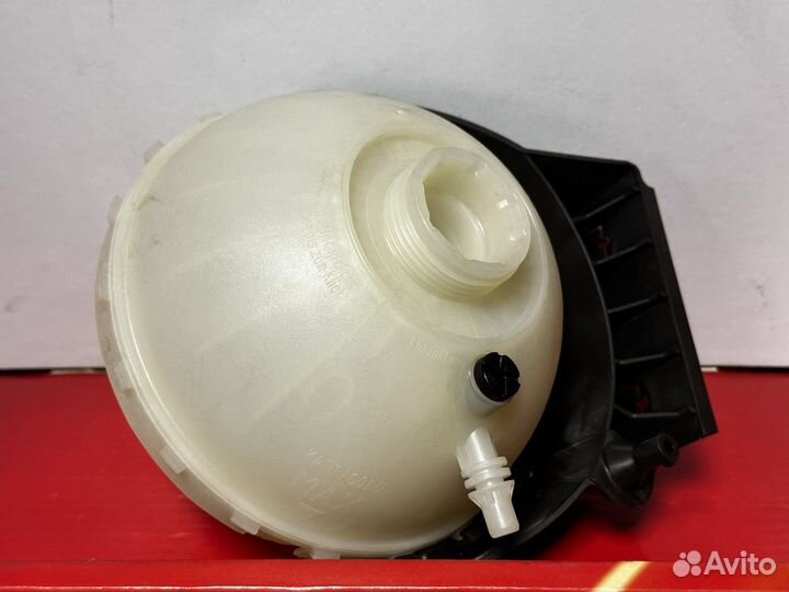 Бачок расширительный системы охлаждения