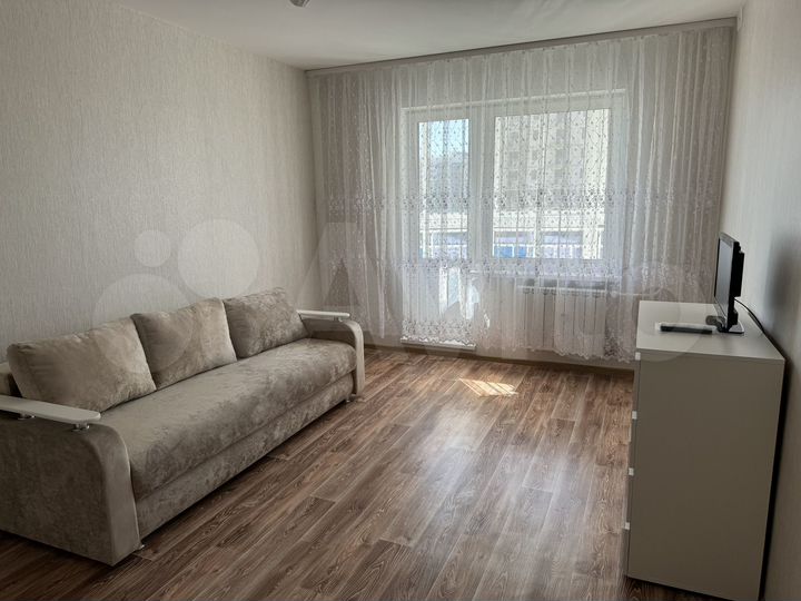 1-к. квартира, 43 м², 10/16 эт.