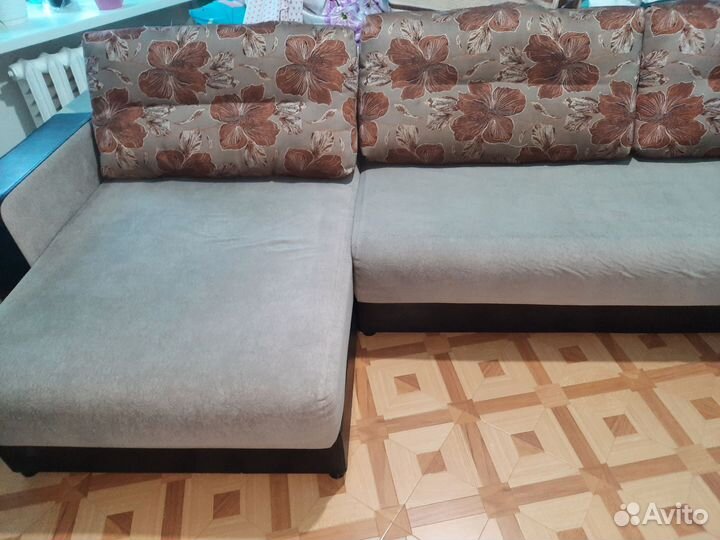 Угловой диван