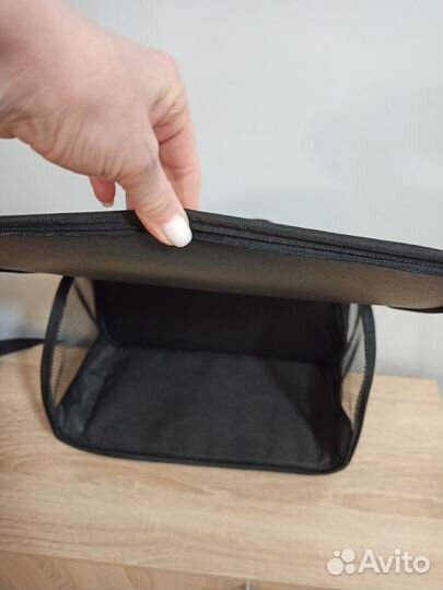 Переноска для кошек и собак мелких пород