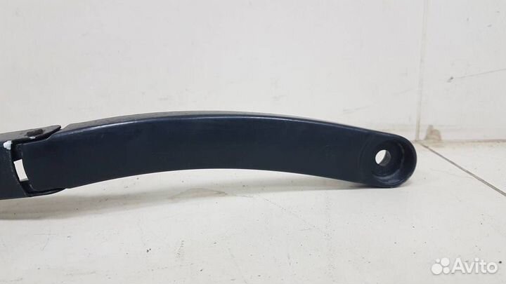 Поводок стеклоочистителя передний правый Kia Rio X